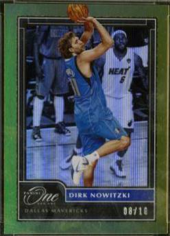 Dirk Nowitzki [Gold] #151