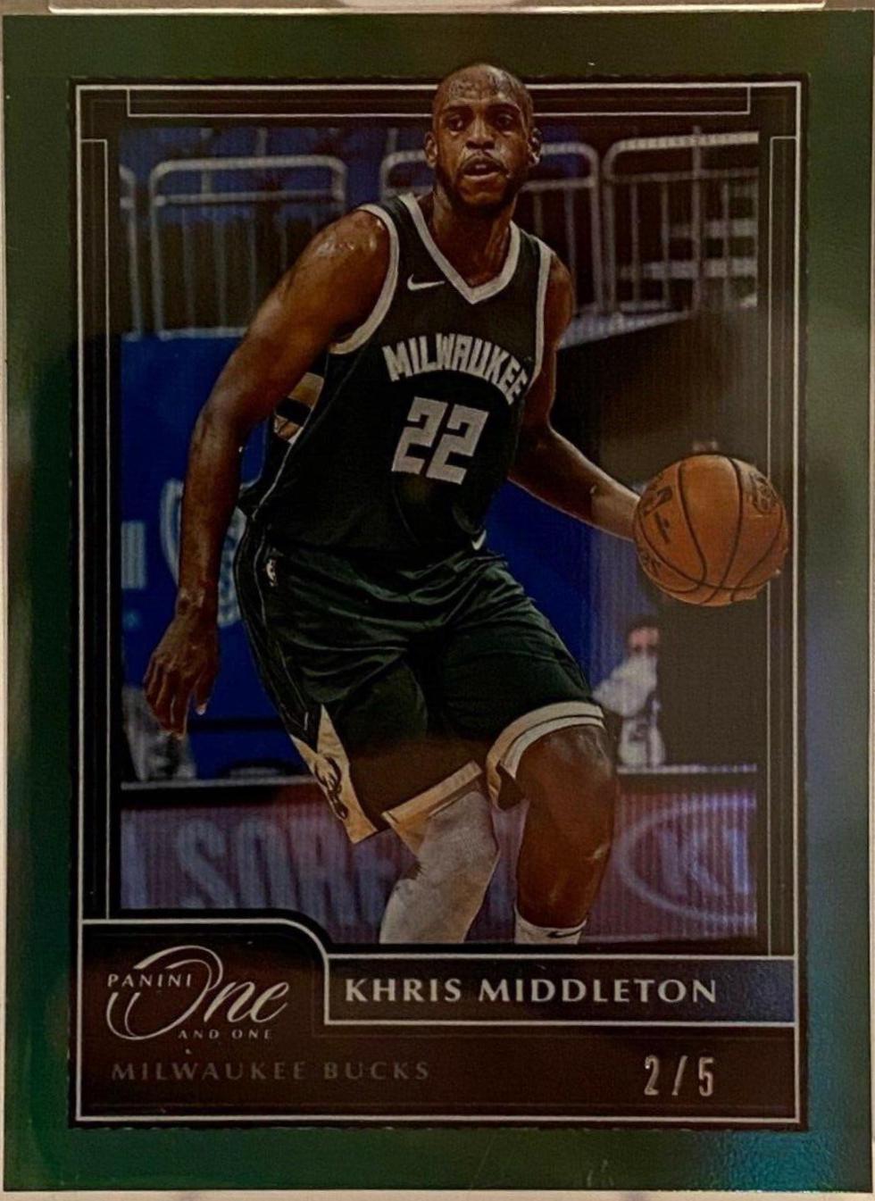 Khris Middleton [Green] #97