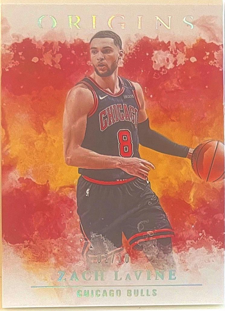 Zach LaVine [Gold] #18