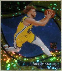 Nico Mannion [Gold Prizm] #261