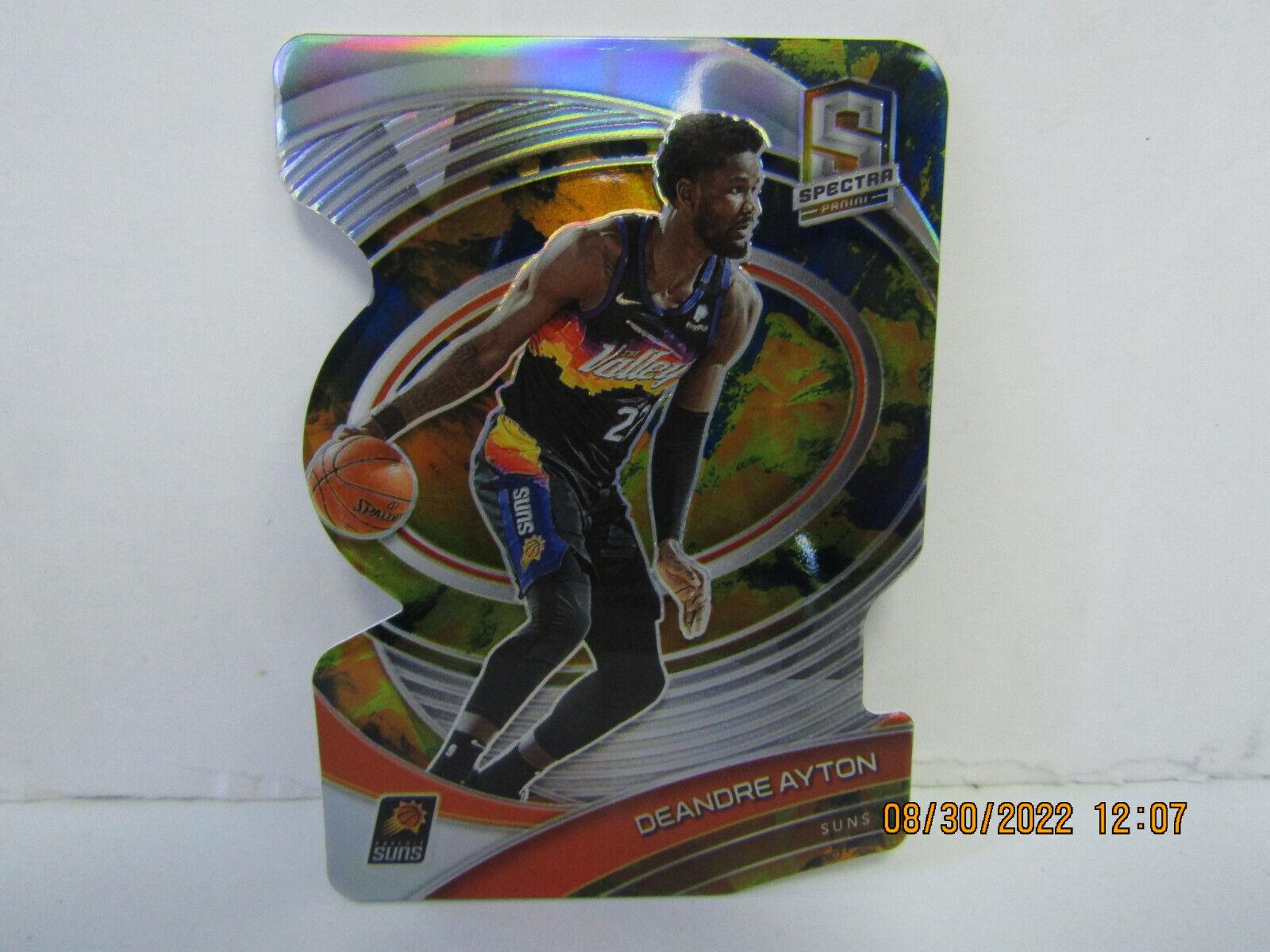 Deandre Ayton [Universal Die Cut] #28
