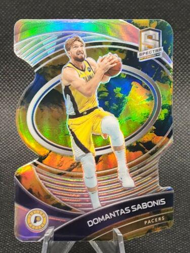 Domantas Sabonis [Universal Die Cut] #85