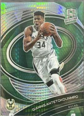 Giannis Antetokounmpo [SP Asia Green] #25