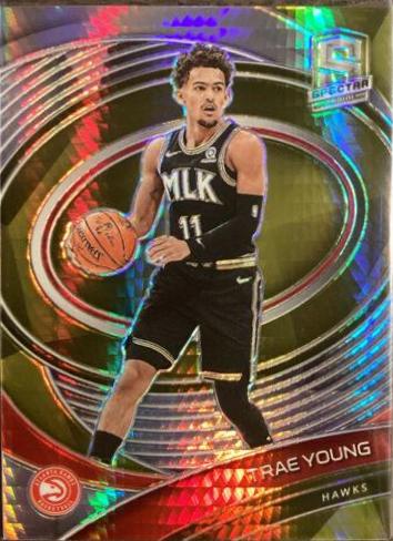 Trae Young [Gold] #17