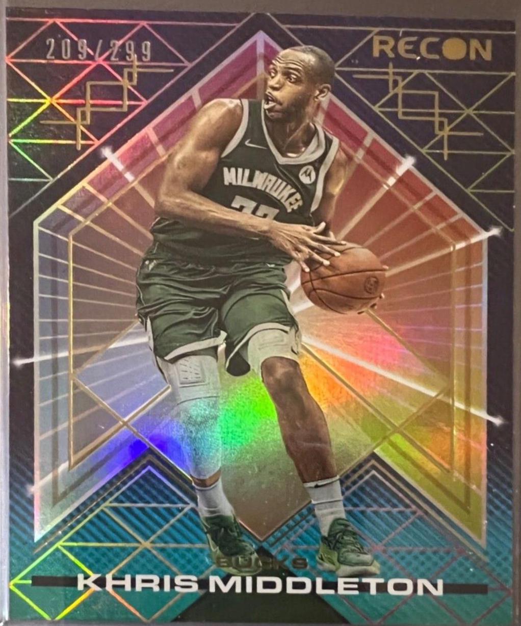 Khris Middleton [Gold] #130
