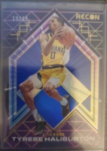Tyrese Haliburton [Holo] #106