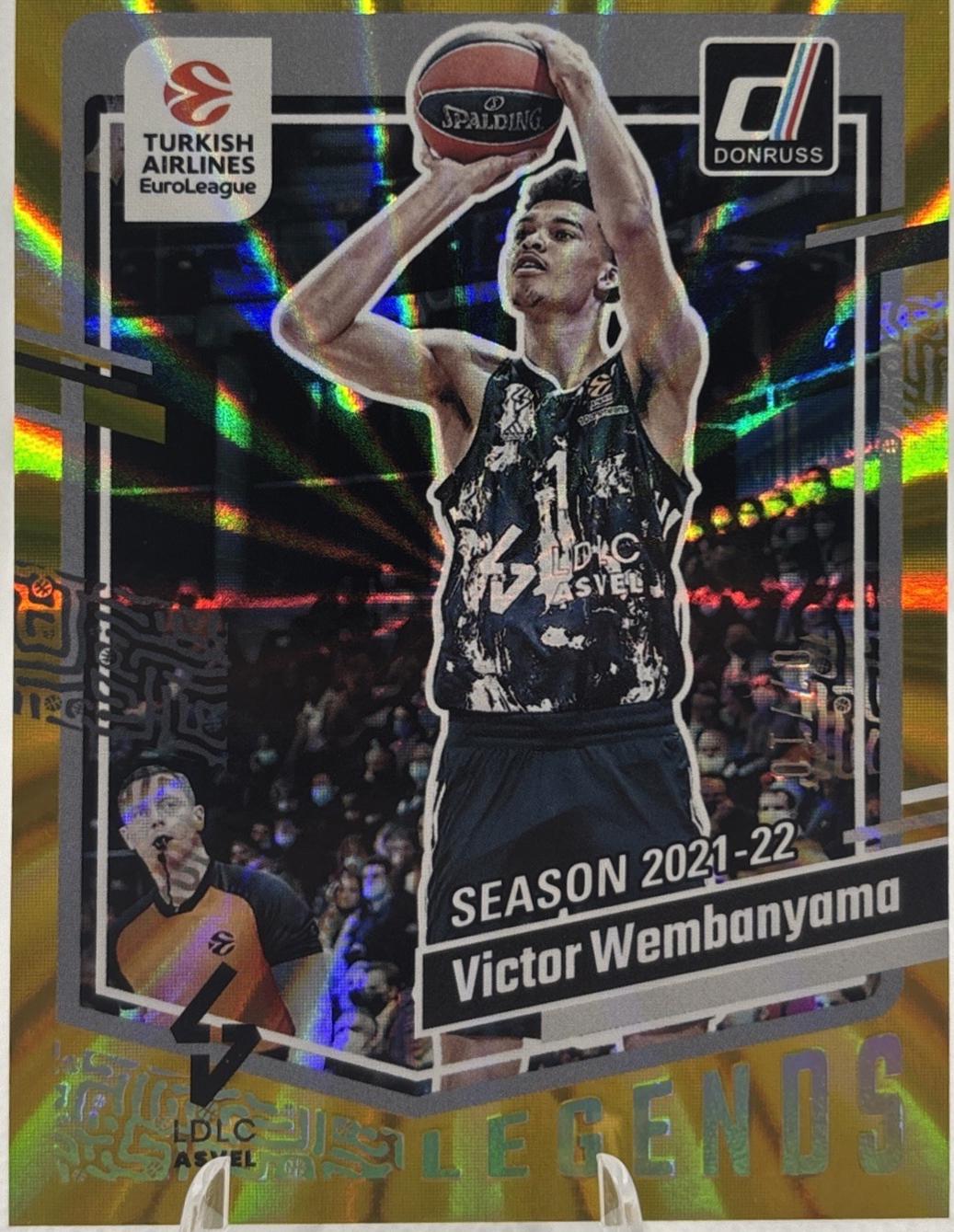 Victor Wembanyama [Gold Optic] #161