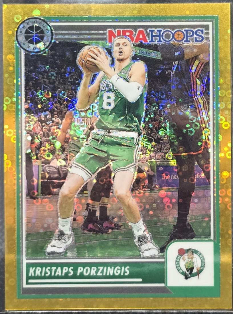 Kristaps Porzingis [Gold Prizm] #2