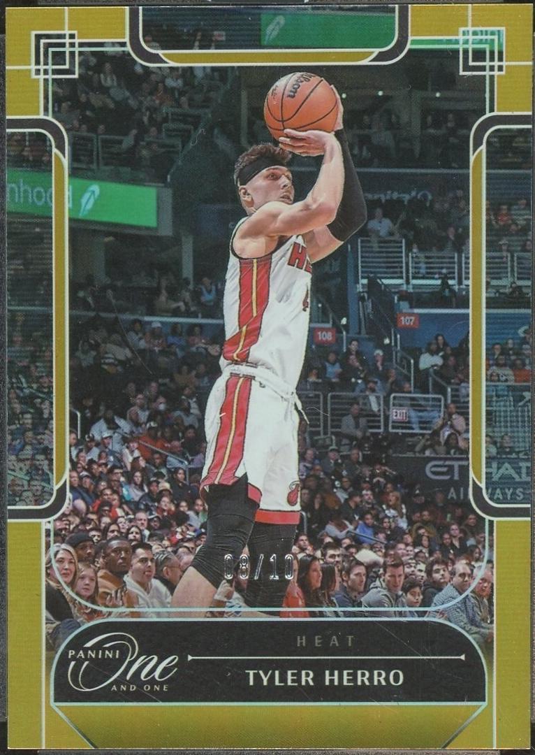 Tyler Herro [Gold] #19