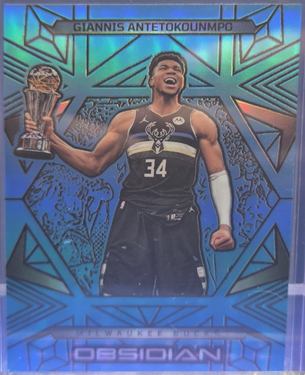 Giannis Antetokounmpo [Blue] #183