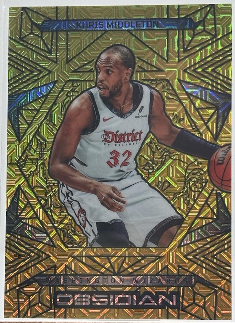 Khris Middleton [Gold] #116