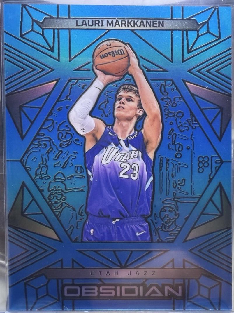 Lauri Markkanen [Blue] #137