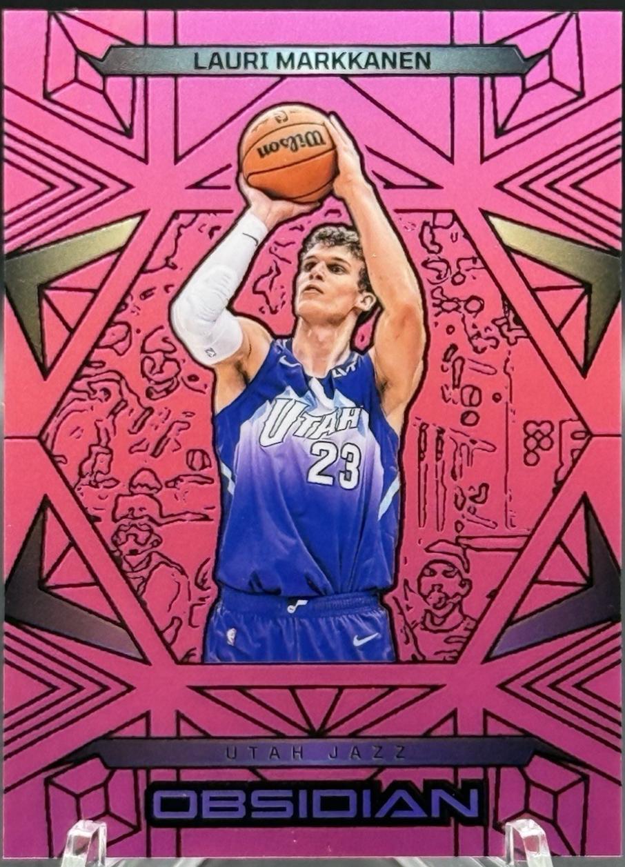 Lauri Markkanen [Pink] #137