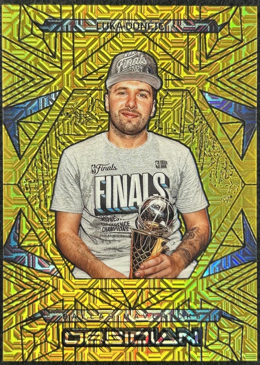 Luka Doncic [Gold] #190