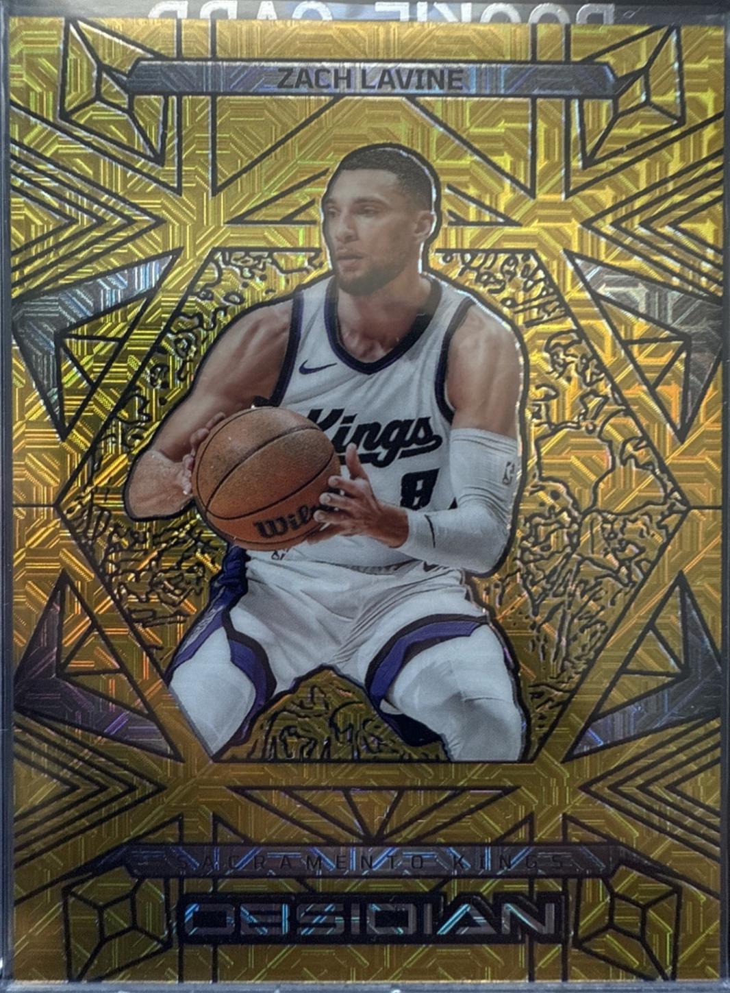 Zach LaVine [Gold] #35