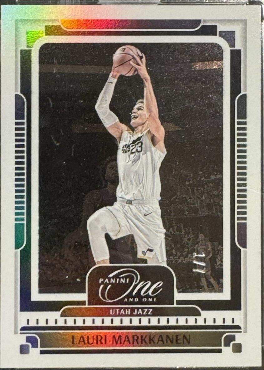 Lauri Markkanen [White] #5
