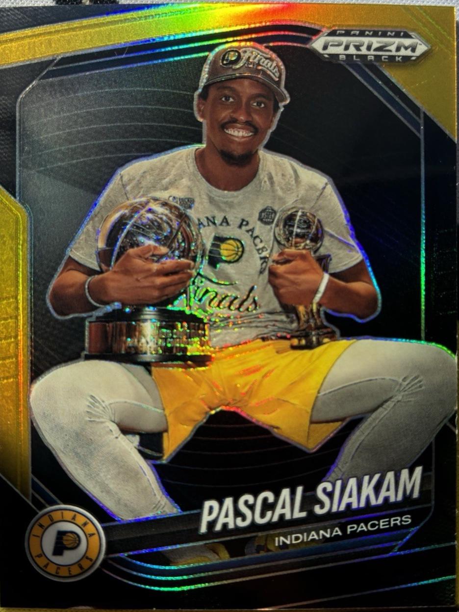 Pascal Siakam [Black Gold] #101