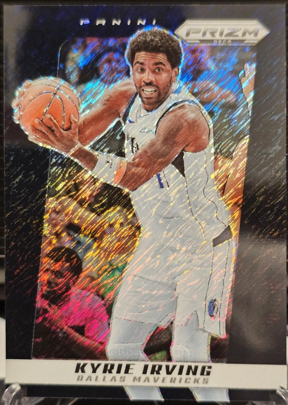 Kyrie Irving [Black Shimmer FOTL] #20