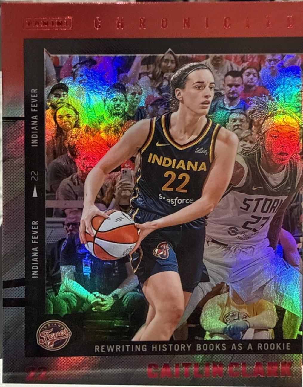 Caitlin Clark [Red Holo] #8