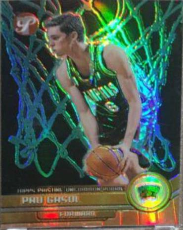 Pau Gasol [Refractor] #76