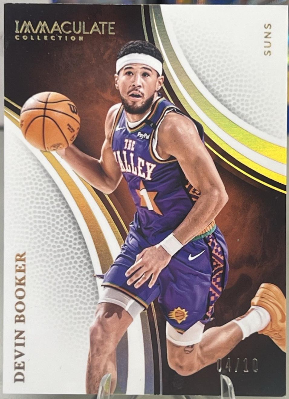 Devin Booker [Gold] #22