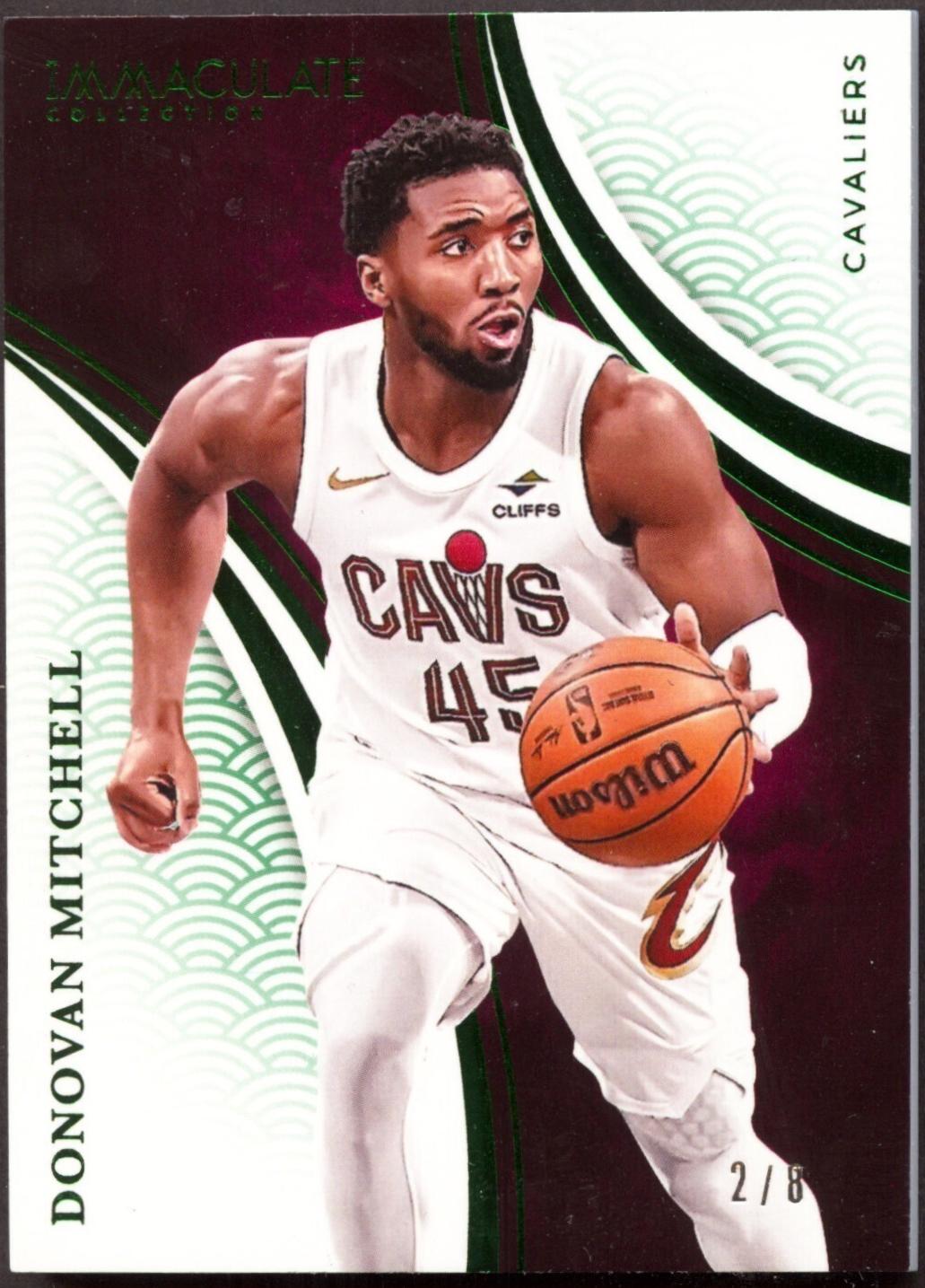Donovan Mitchell [International Green] #11