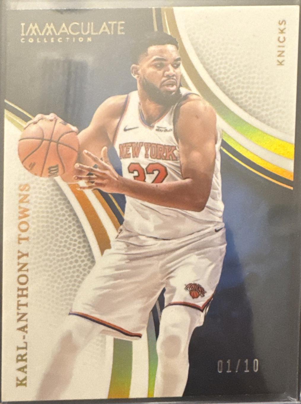 Karl-Anthony Towns [Gold] #27