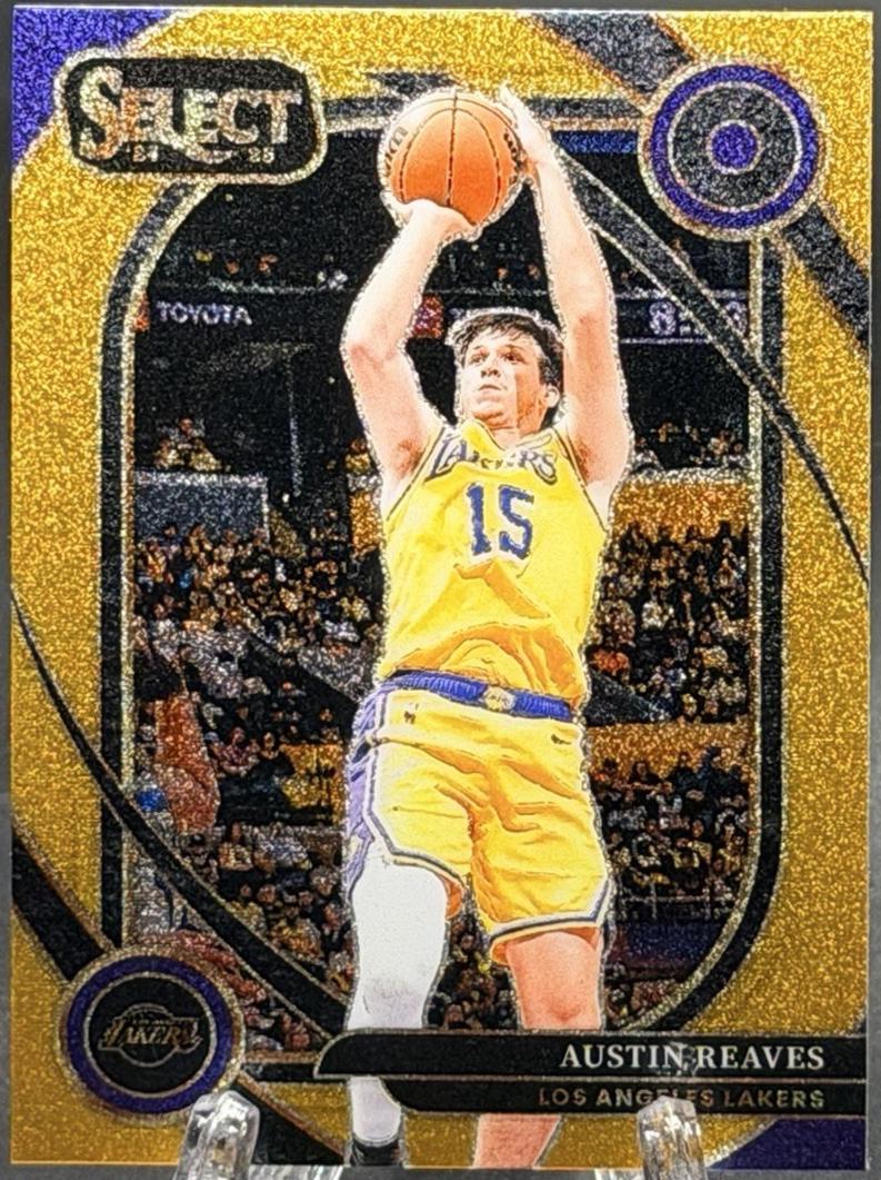 Austin Reaves [Gold Glitter Prizm] #230