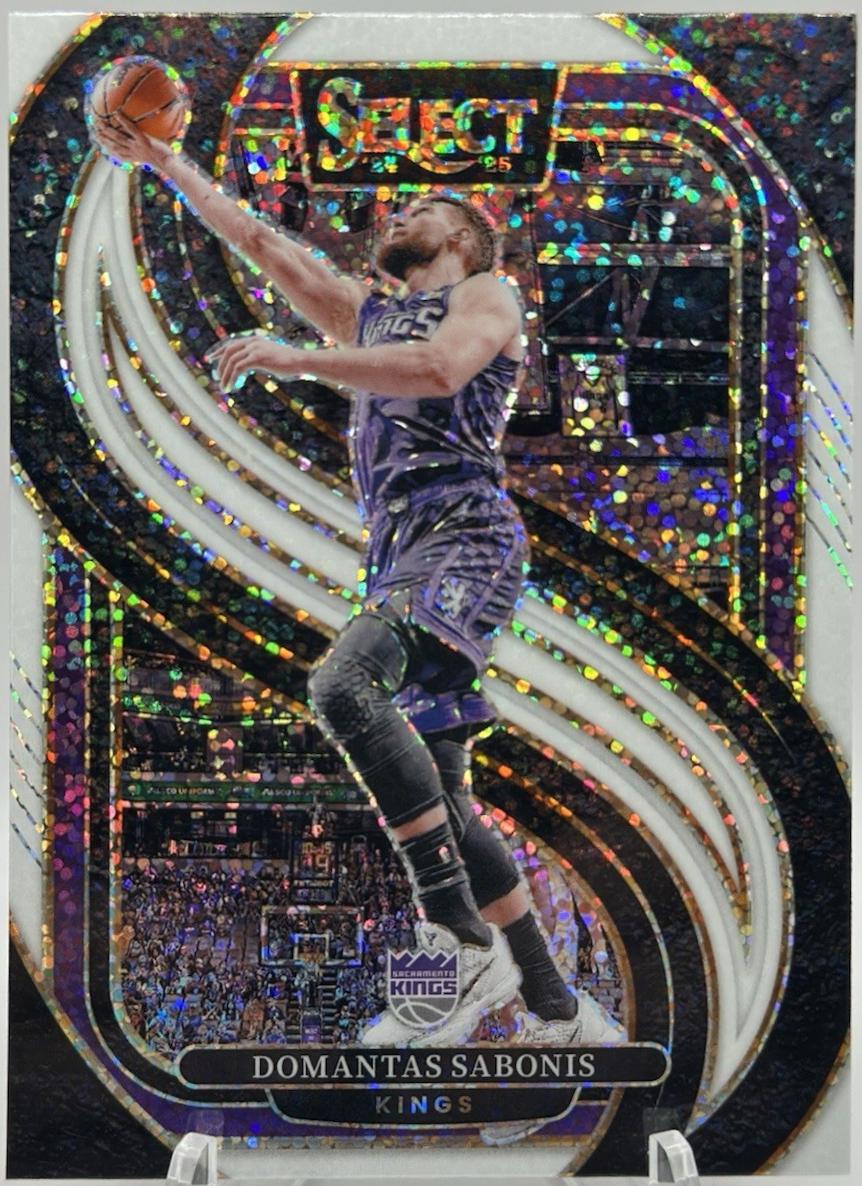 Domantas Sabonis [White Sparkle Prizm] #135