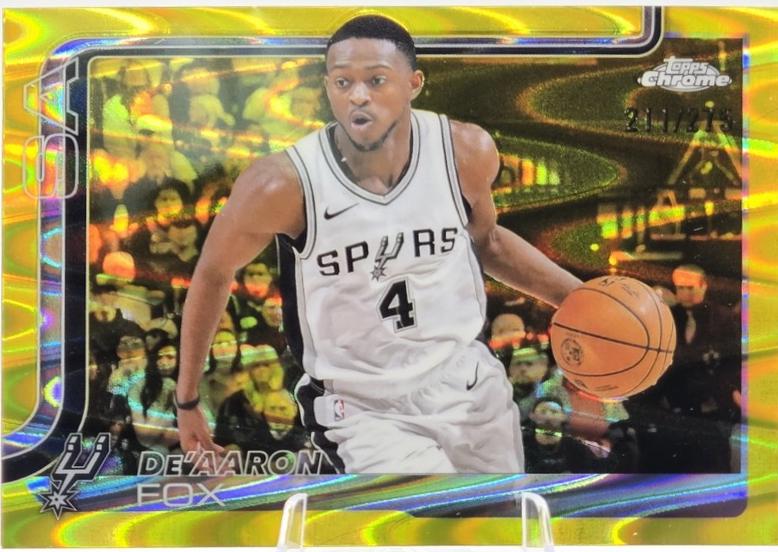 De'Aaron Fox [RayWave Yellow Refractor] #233