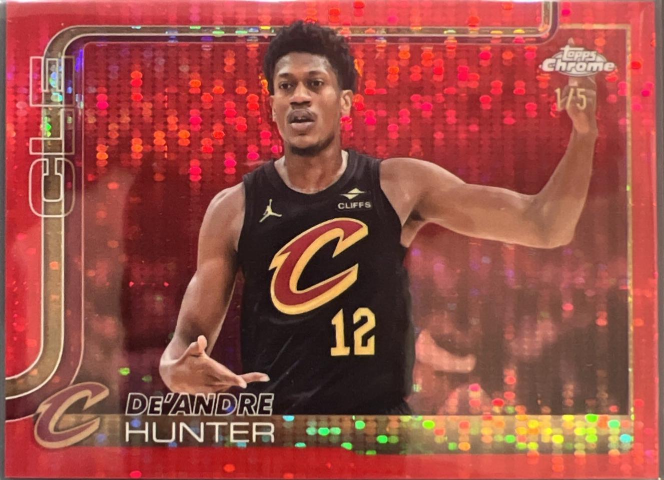 De'Andre Hunter [Red Geometric Refractor] #73