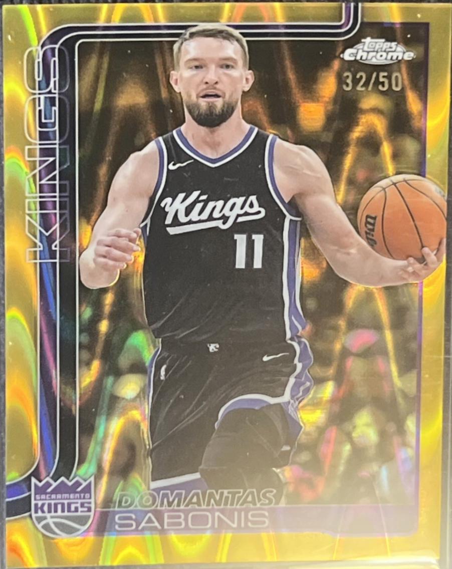 Domantas Sabonis [Gold Wave Refractor] #229