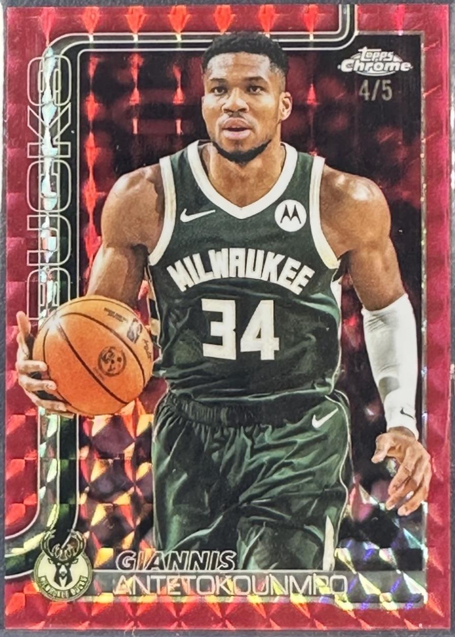 Giannis Antetokounmpo [Red Geometric Refractor] #137