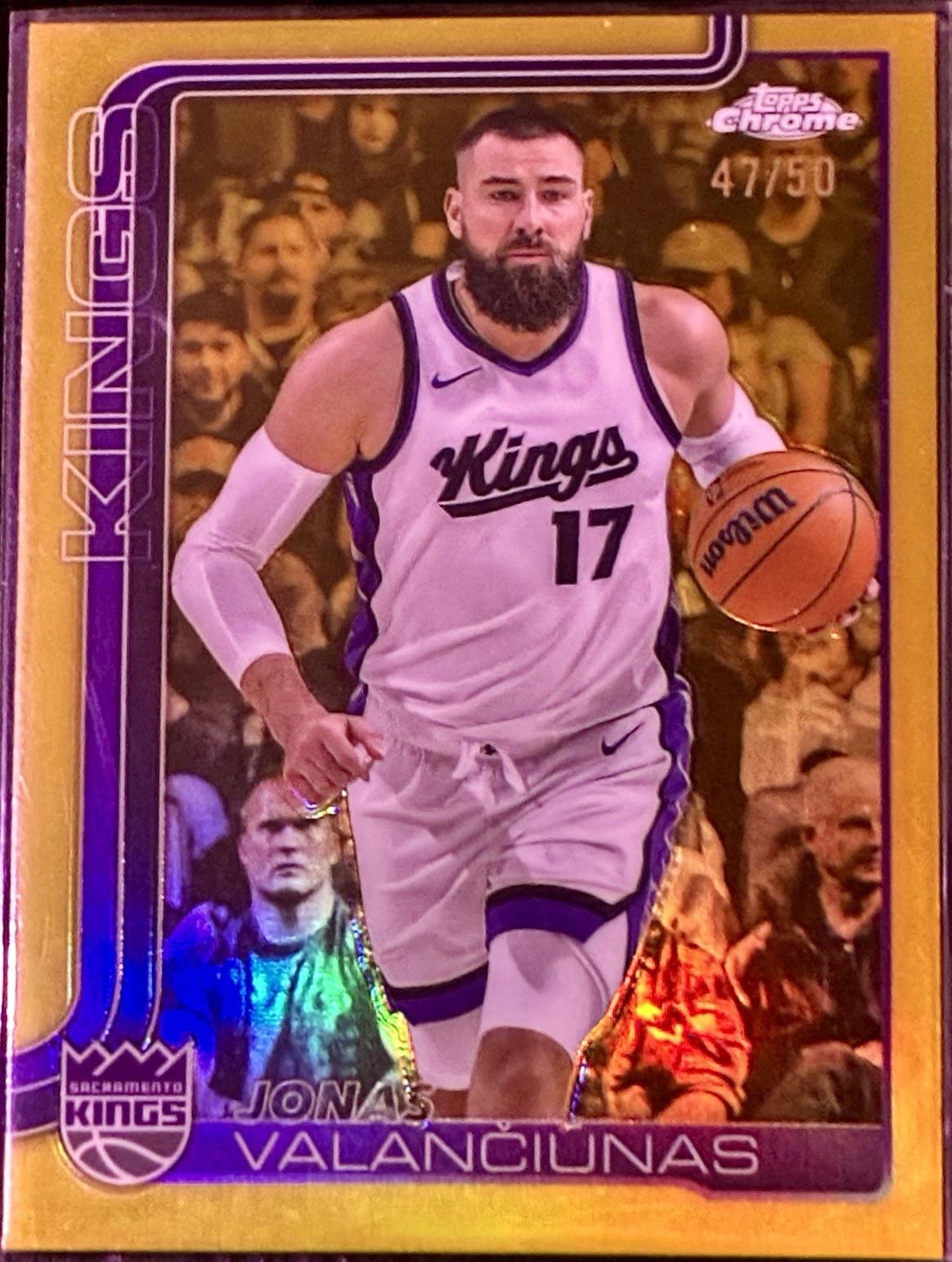 Jonas Valanciūnas [Gold Refractor] #206