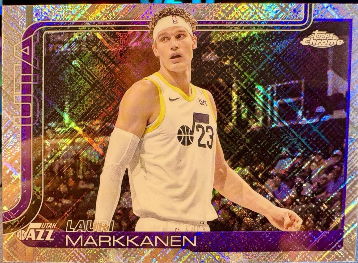 Lauri Markkanen [Skylight Refractor] #238