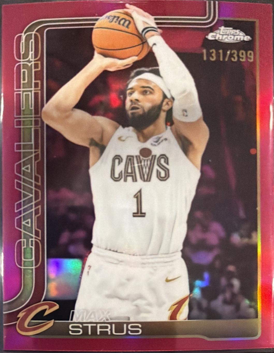 Max Strus [Magenta Refractor] #32