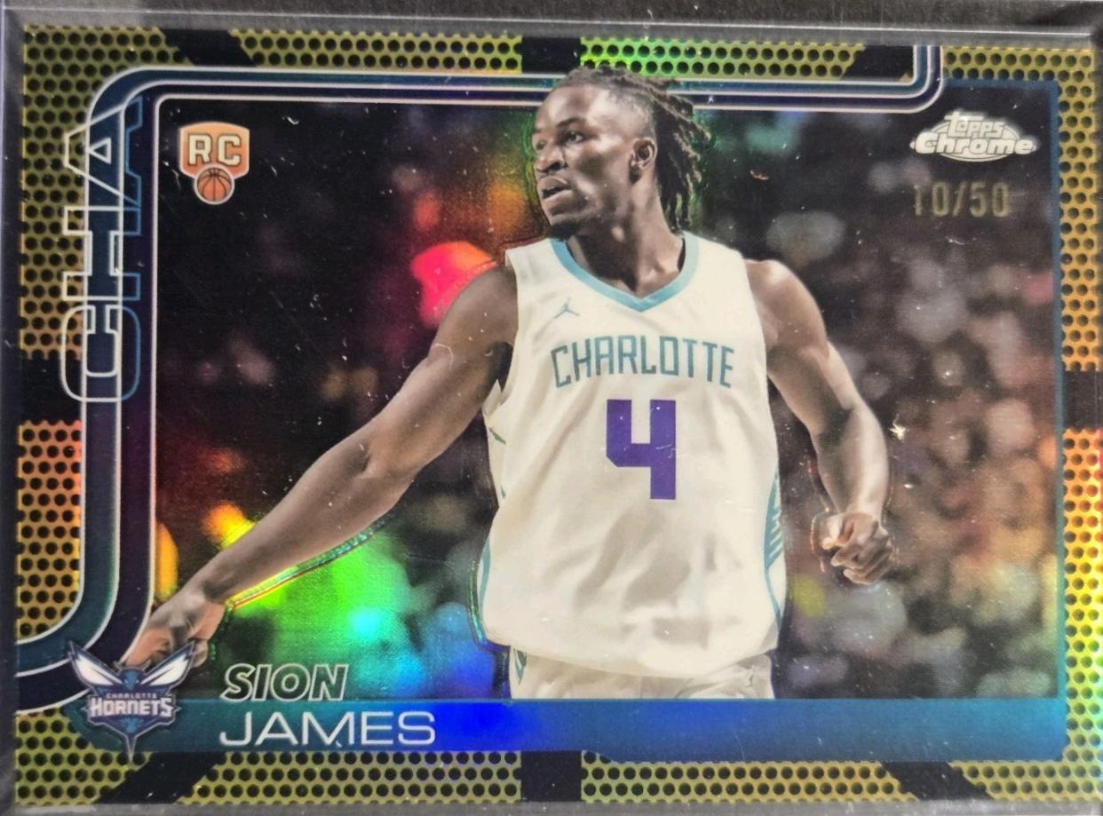 Sion James [Gold Basketball Refractor] #283