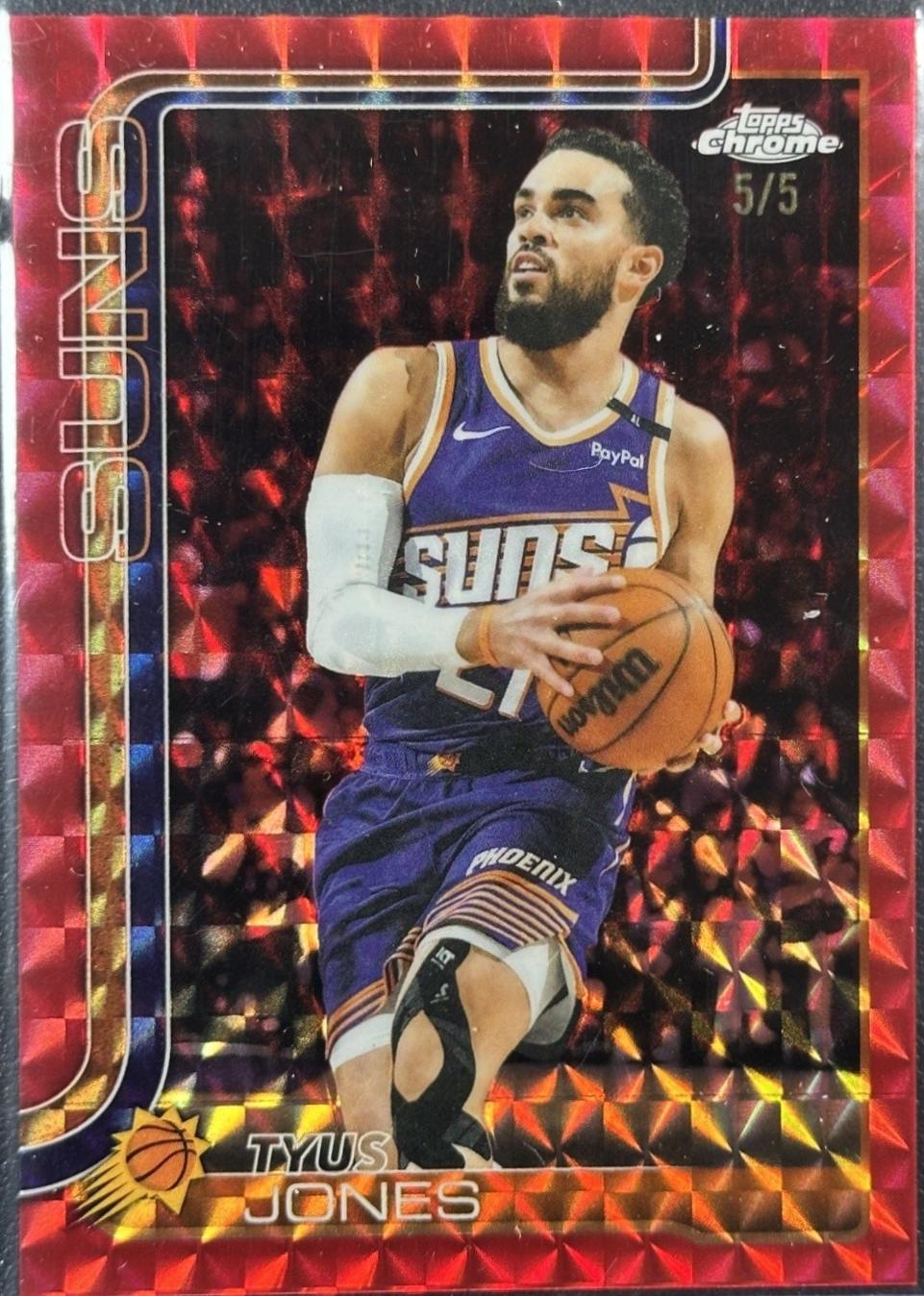 Tyus Jones [Red Geometric Refractor] #146