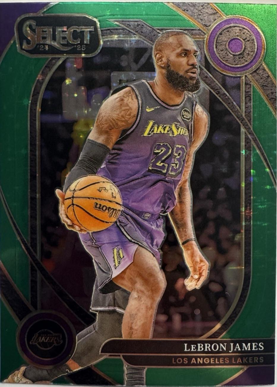 LeBron James [Green Stars Prizm] #241