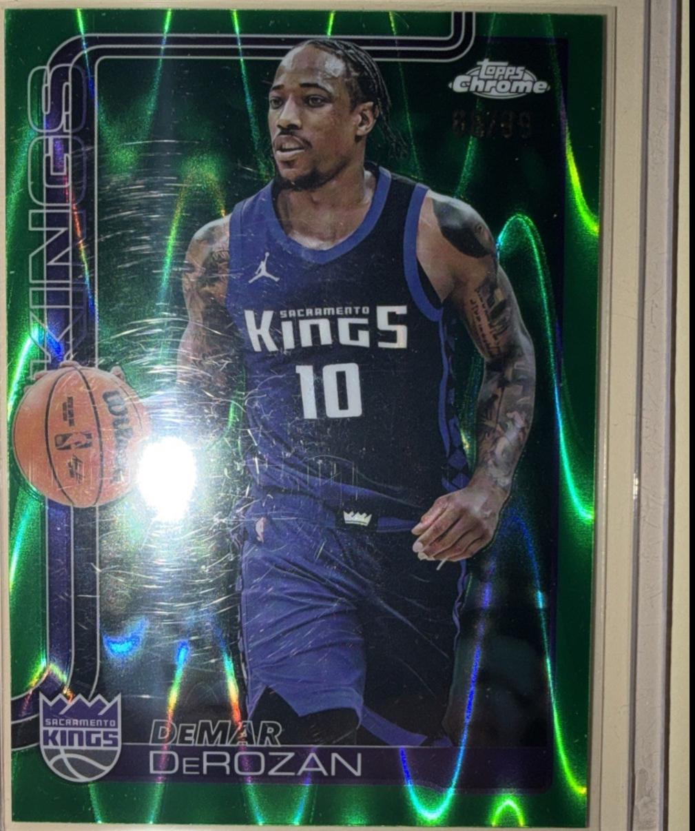 DeMar DeRozan [RayWave Green Refractor] #240