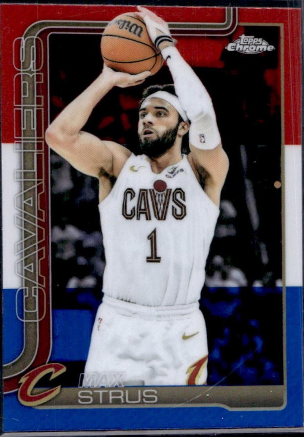 Max Strus [Red White Blue Refractor] #32