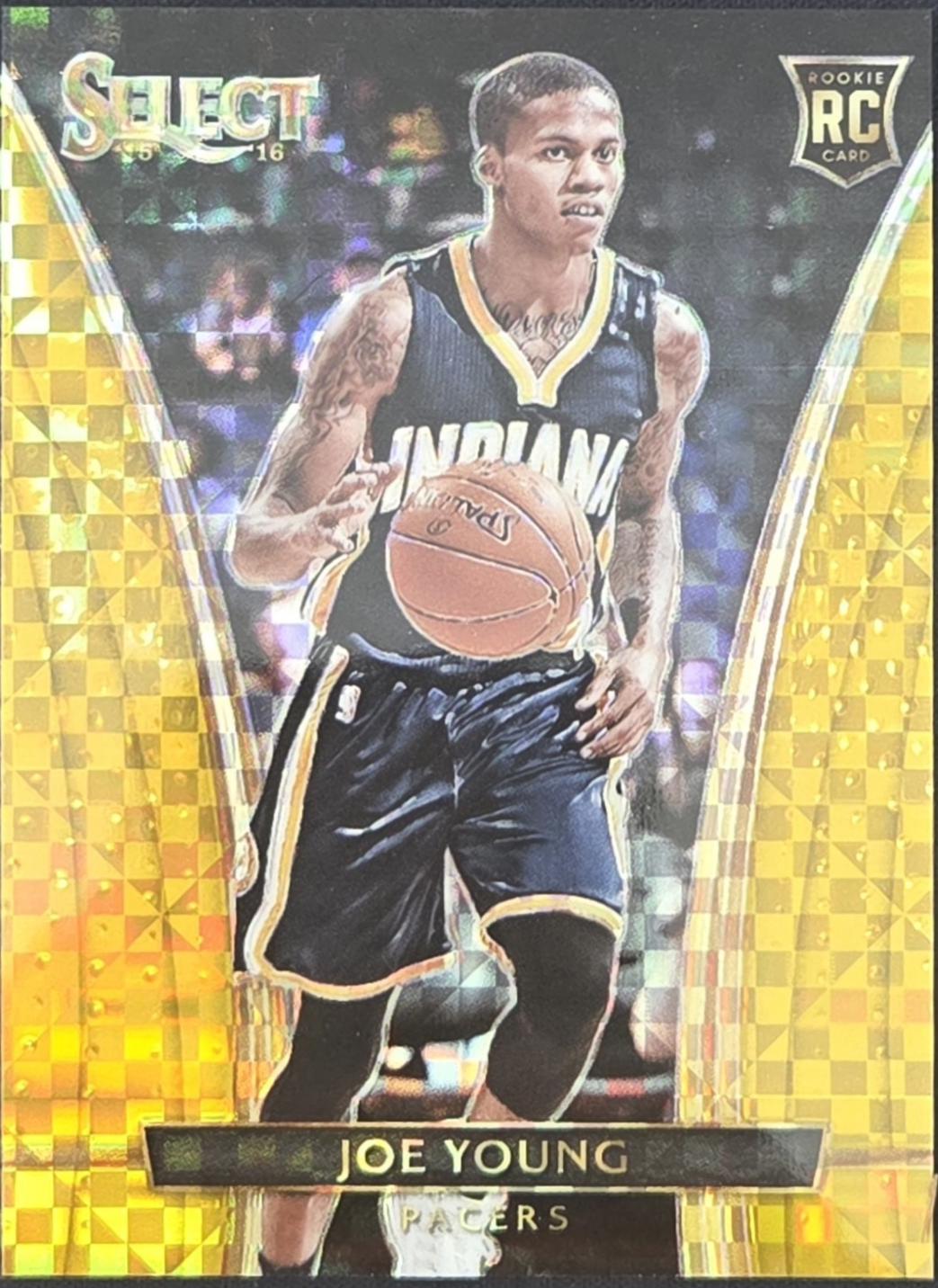 Joe Young [Gold Prizm] #220
