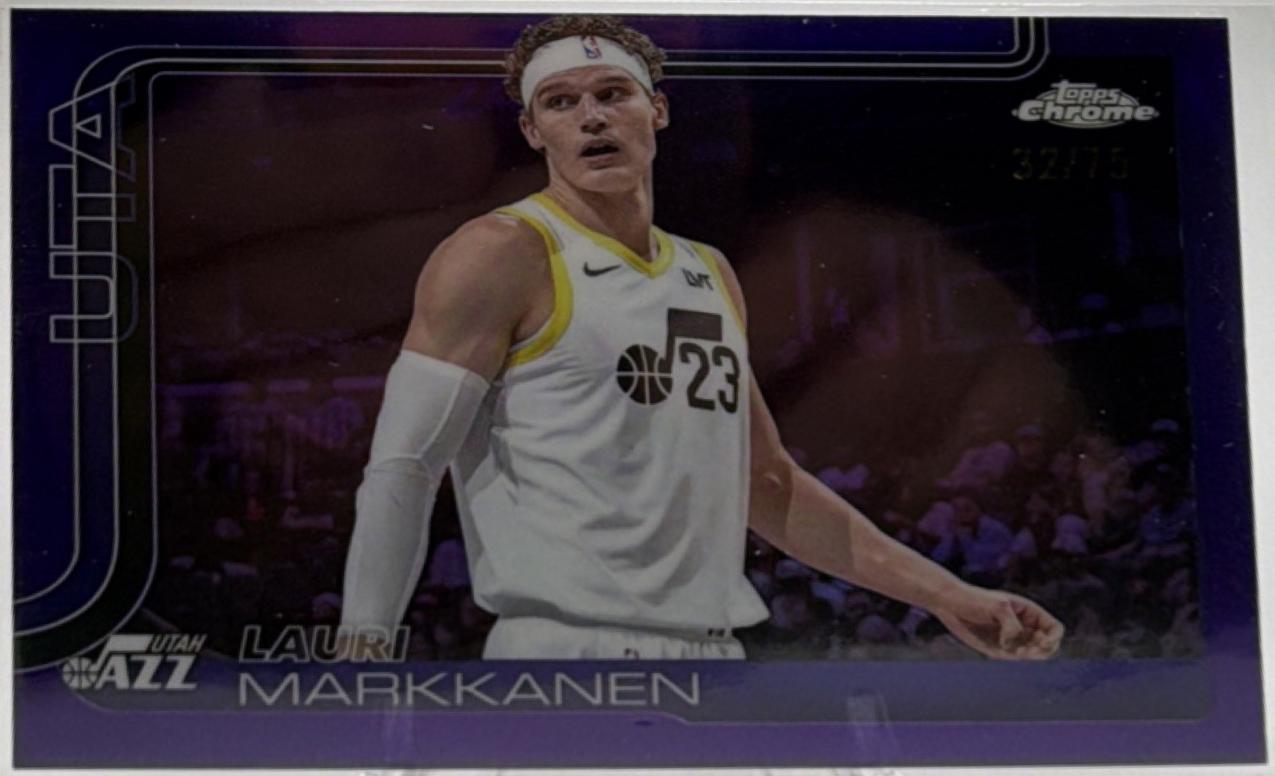 Lauri Markkanen [Purple Basketball Refractor] #238