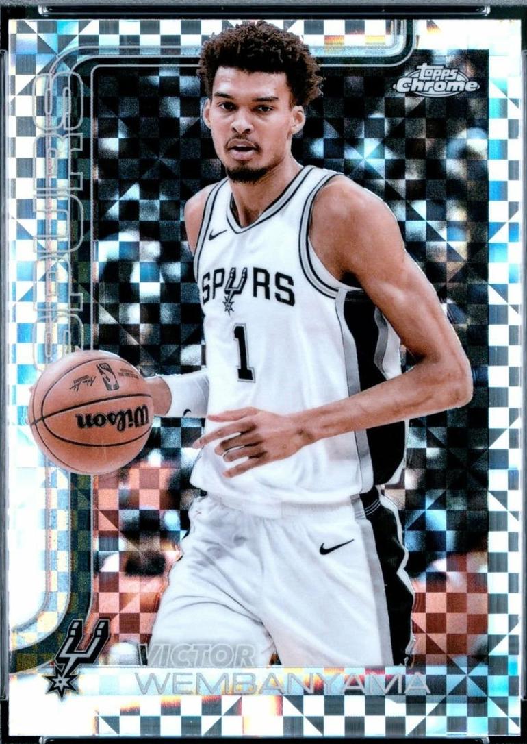 Victor Wembanyama [Lightboard Logo Refractor] #221