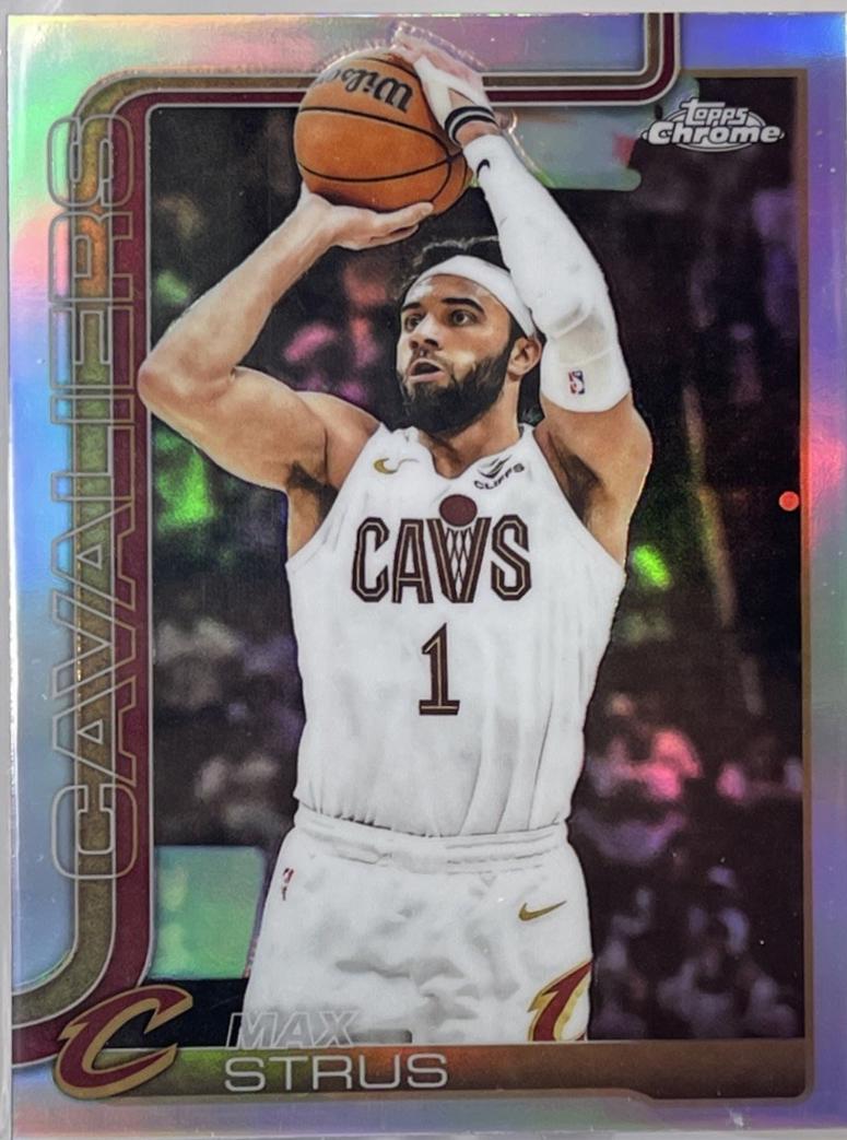 Max Strus [Silver Refractor] #32