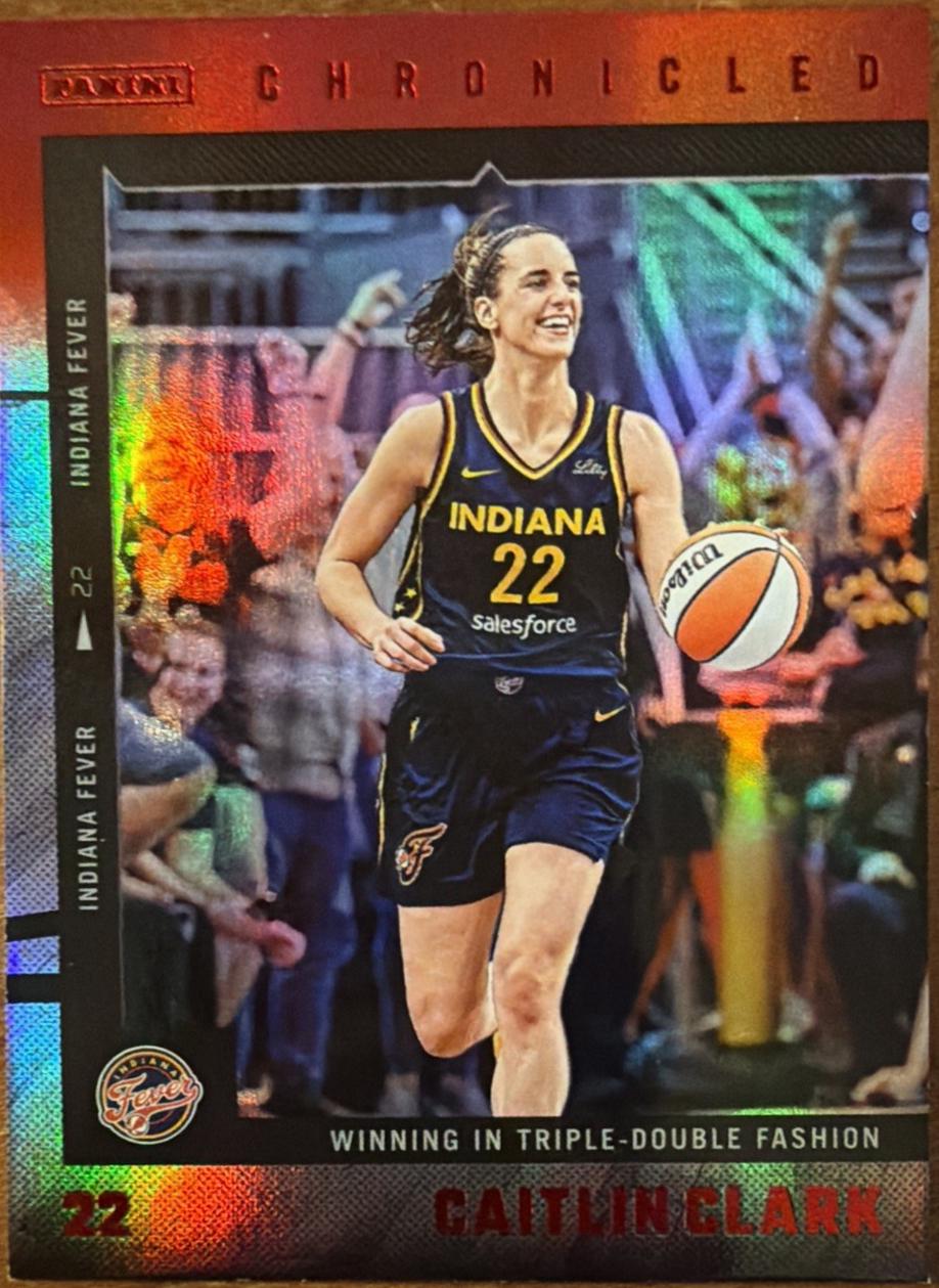 Caitlin Clark [Red Holo] #10