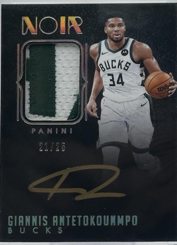 Giannis Antetokounmpo [Holo Green 10th Anniversary Patch Autograph] #387