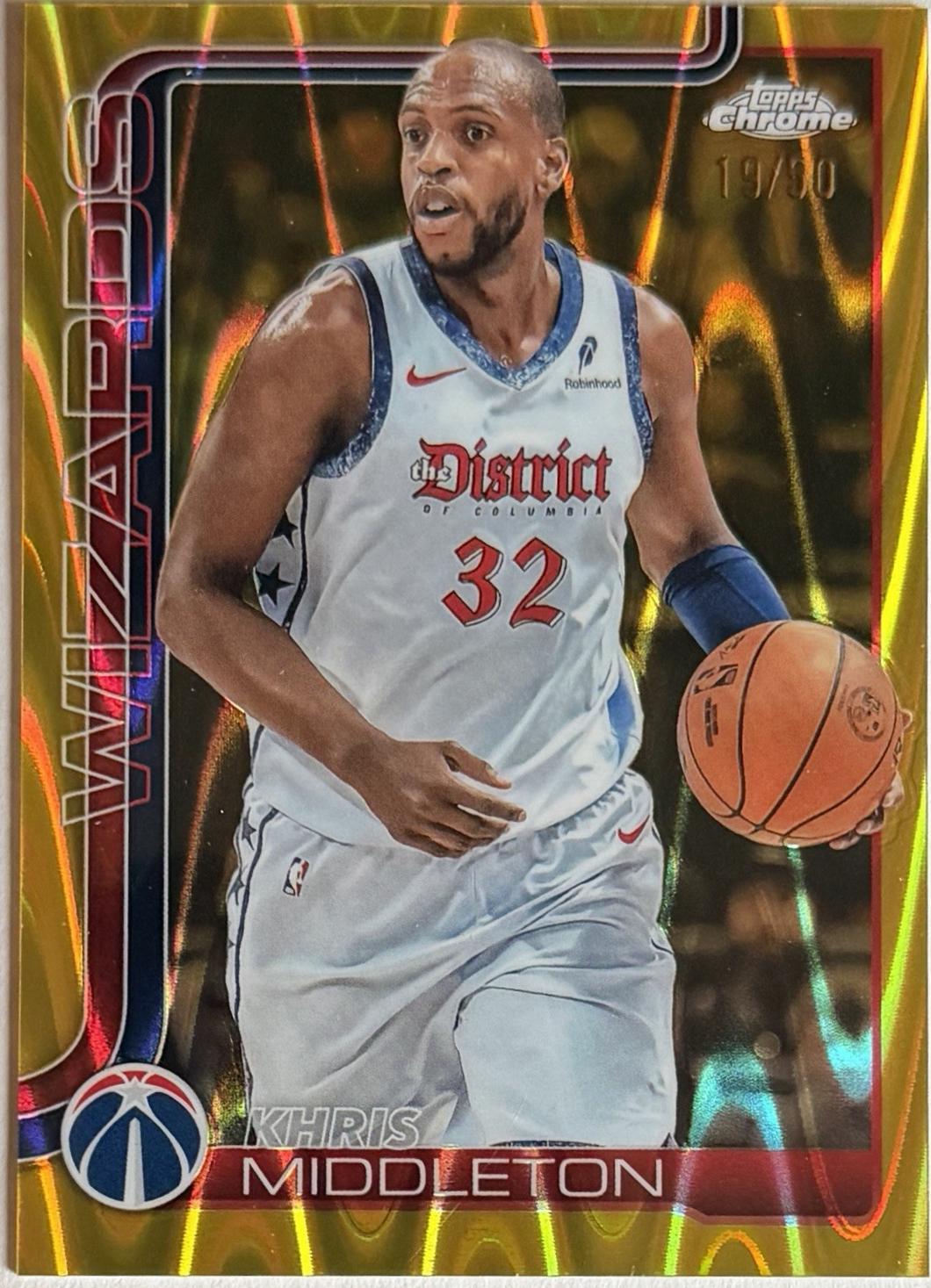 Khris Middleton [RayWave Gold Refractor] #204