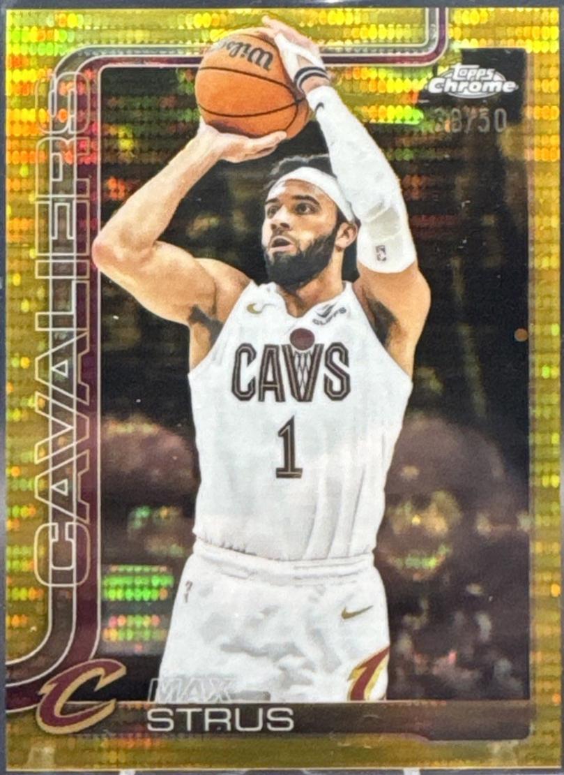 Max Strus [Pulsar Gold Refractor] #32