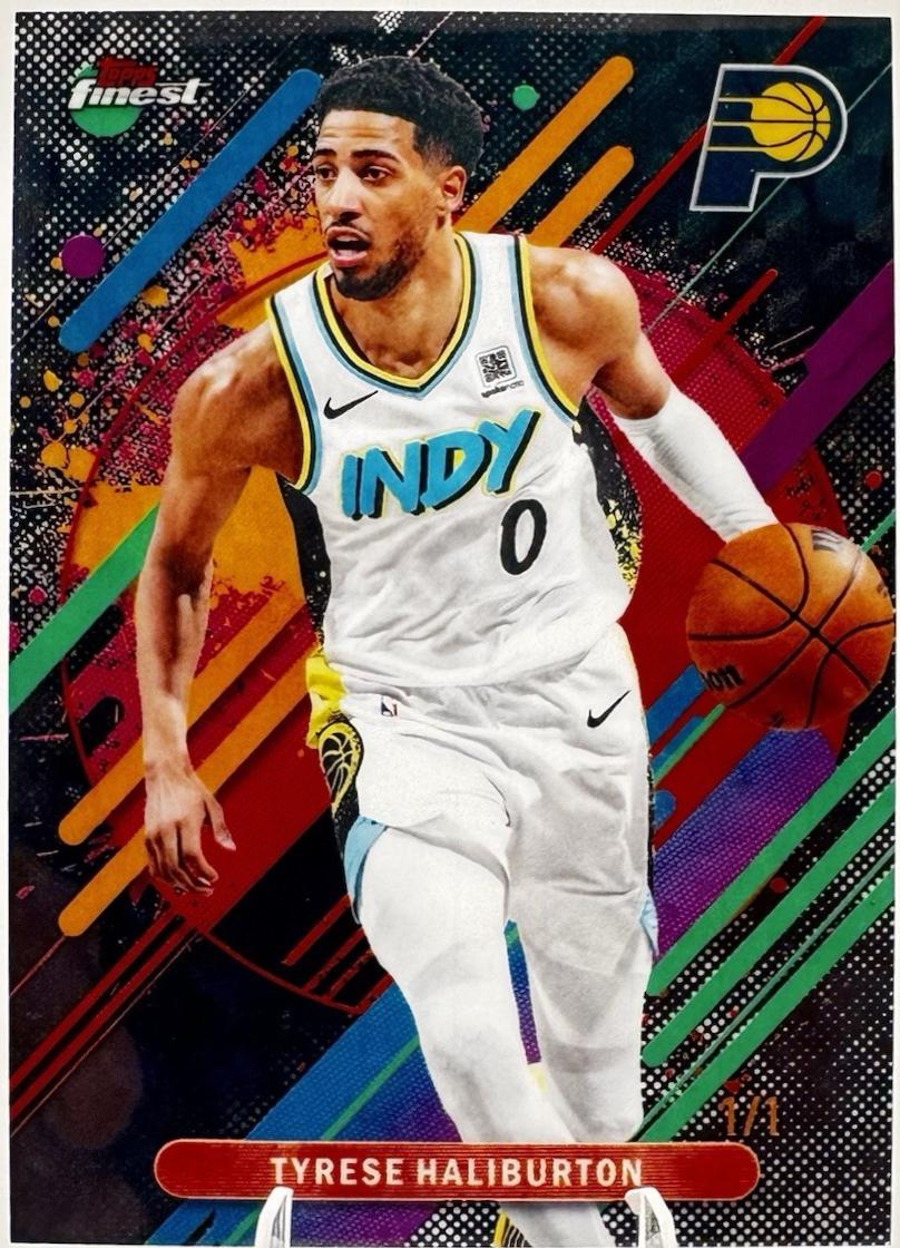 Tyrese Haliburton [Black Geometric Refractor] #240